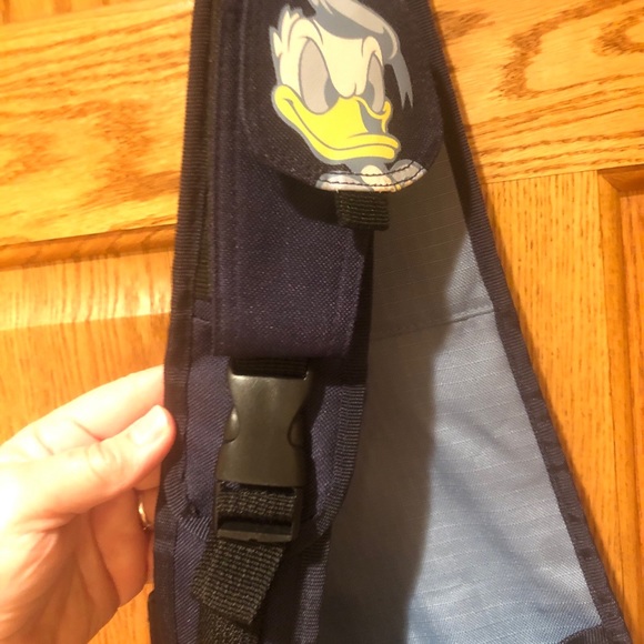 Vintage Disney Donald Duck Crossbody Bag - Picture 8 of 16